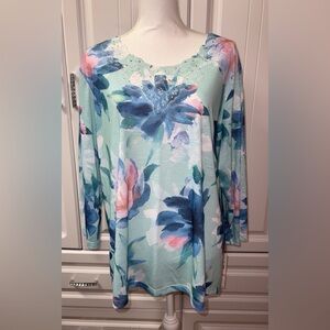NWT Women’s 2X Alfred Dunner Floral Watercolors Pullover Top $58